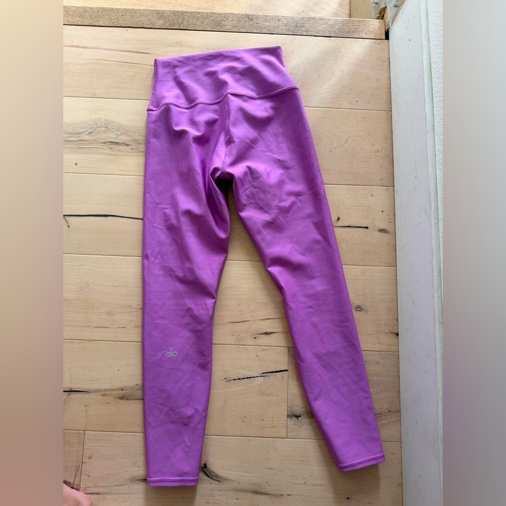 ALO Yoga women’s /Purple High-Waist Leggings NWOT